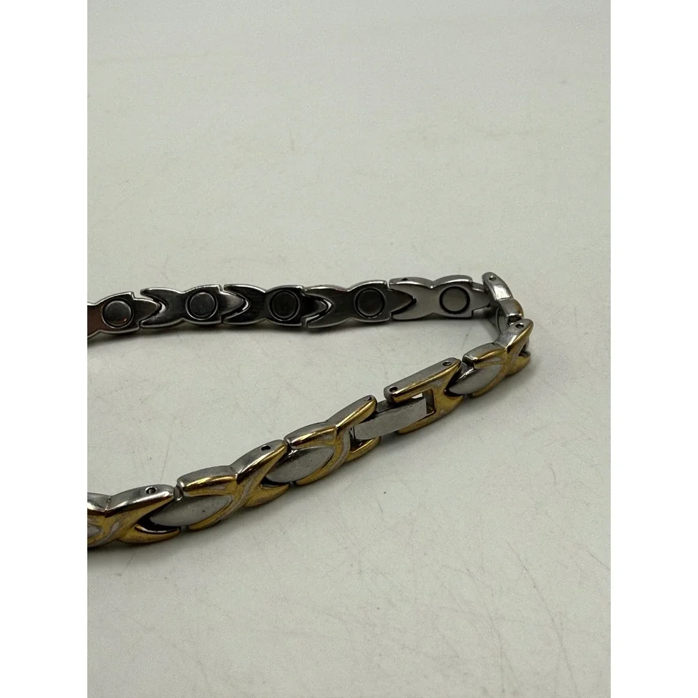 Two Tone Magnetic X Link Bracelet Silver Gold Tone 8.5 Inch Unisex